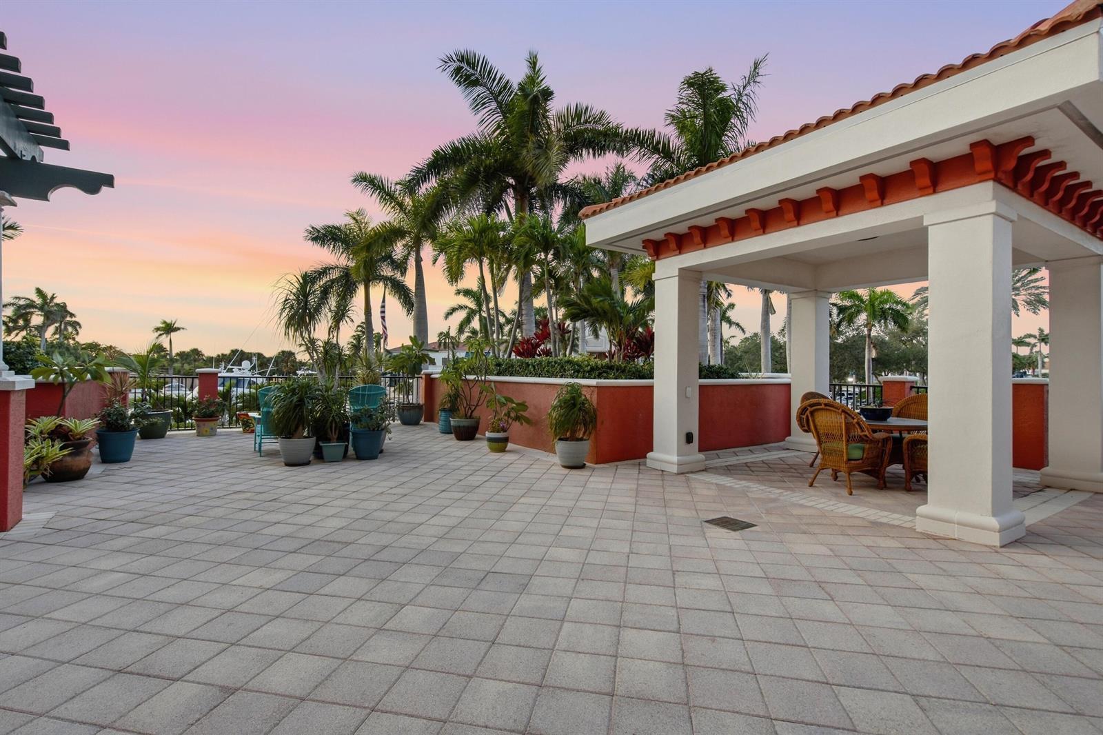 400 S US HIGHWAY 1 # 104, Jupiter FL 33477