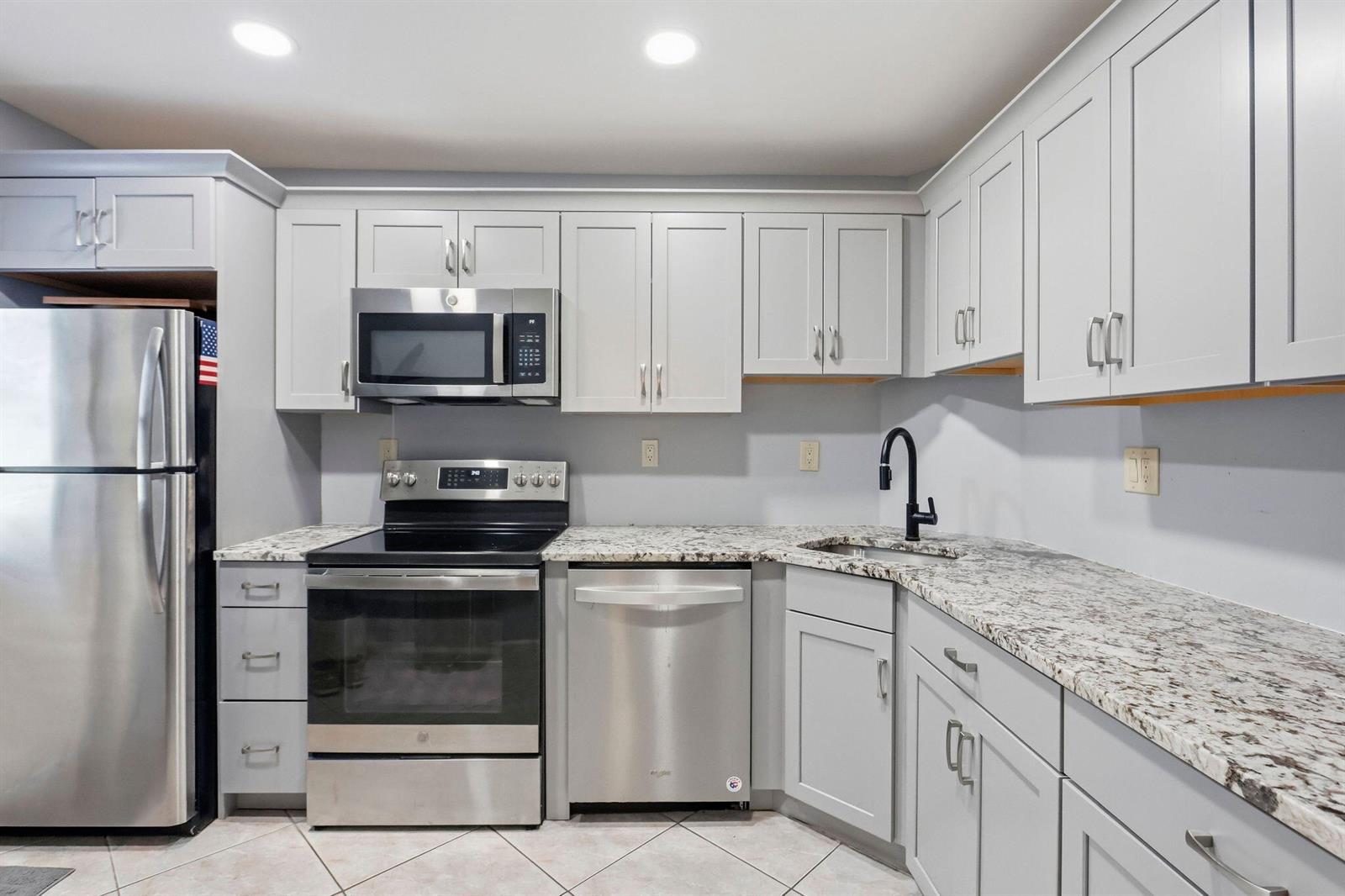 800 E CAMINO REAL # 312, Boca Raton FL 33432 photo 3