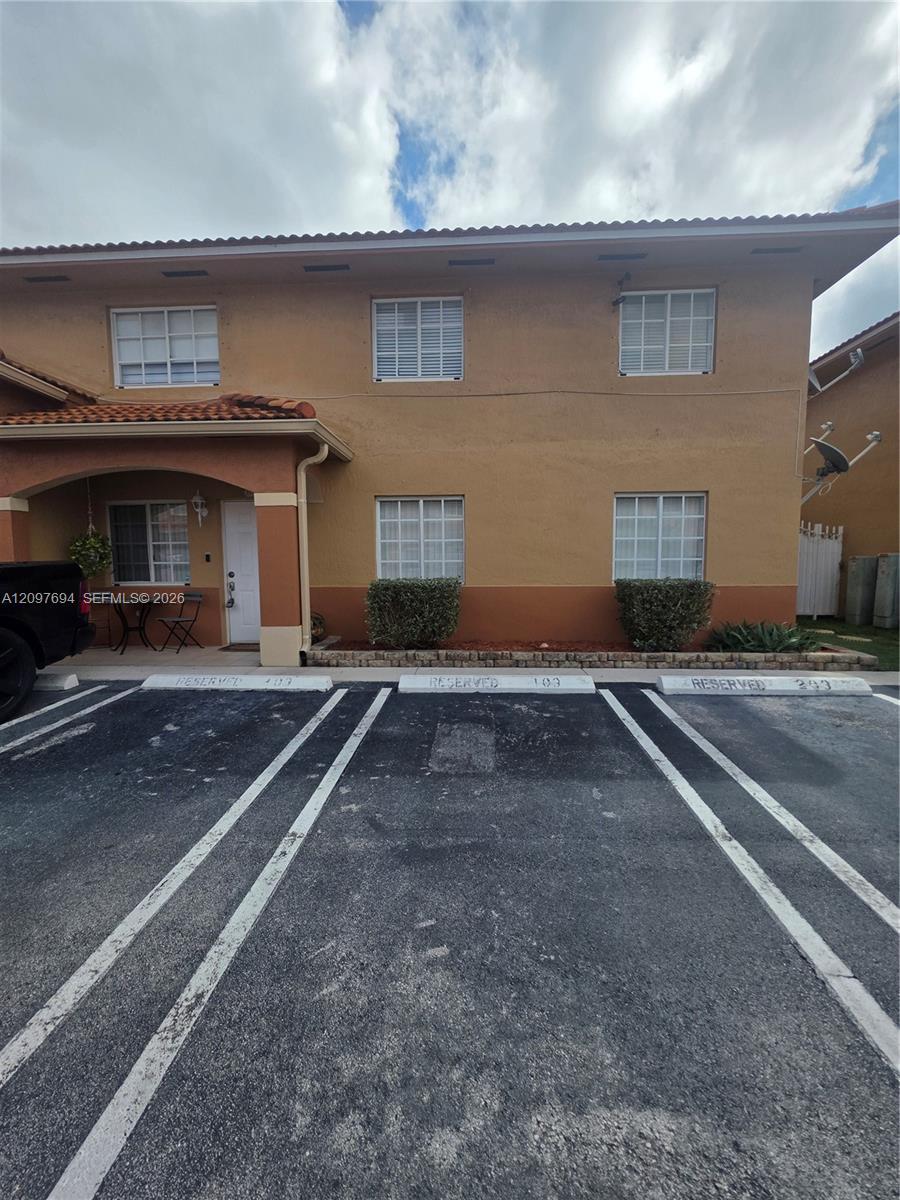 2505 W 76th St # 103, Hialeah FL 33016