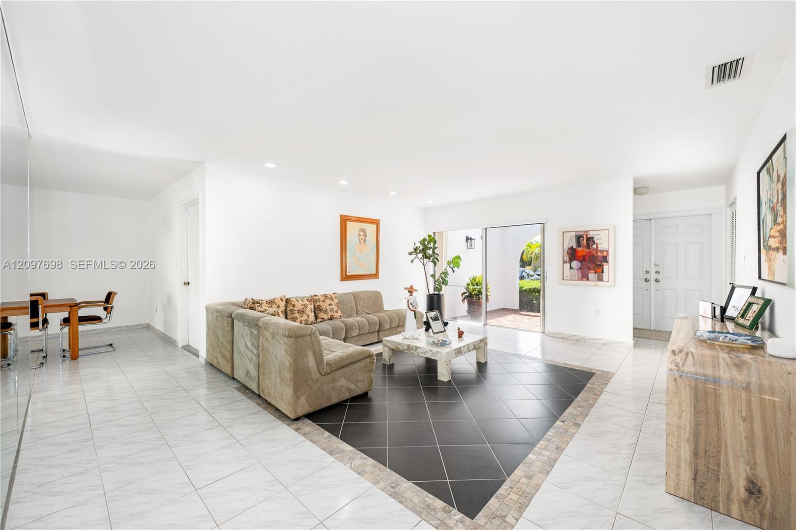 12505 SW 22nd Ter, Miami FL 33175 photo 4