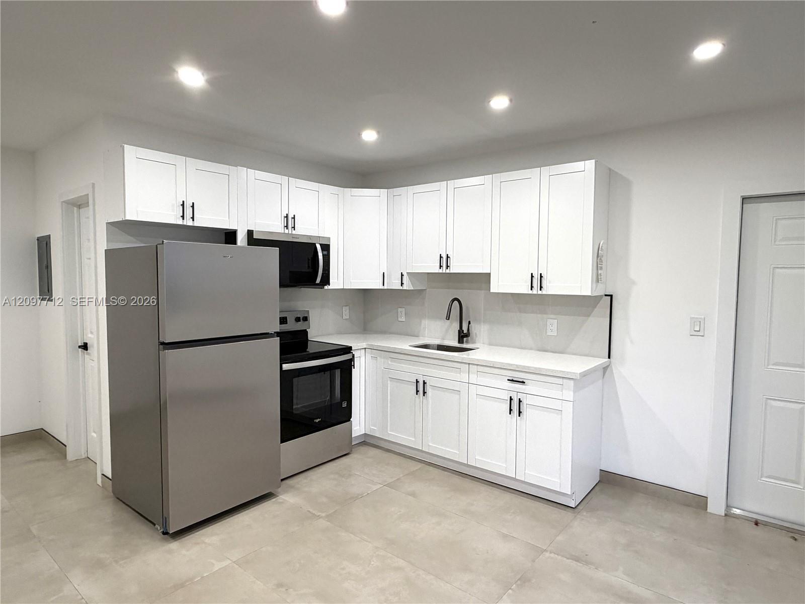 1235 Normandy Dr # 5, Miami Beach FL 33141 photo 3