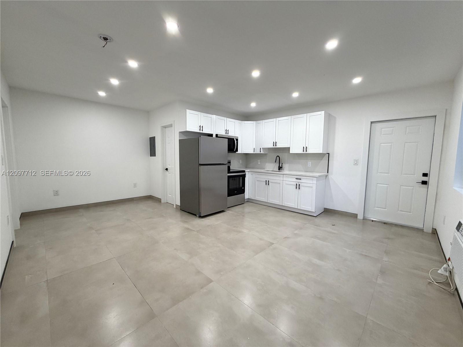 1235 Normandy Dr # 5, Miami Beach FL 33141 photo 4
