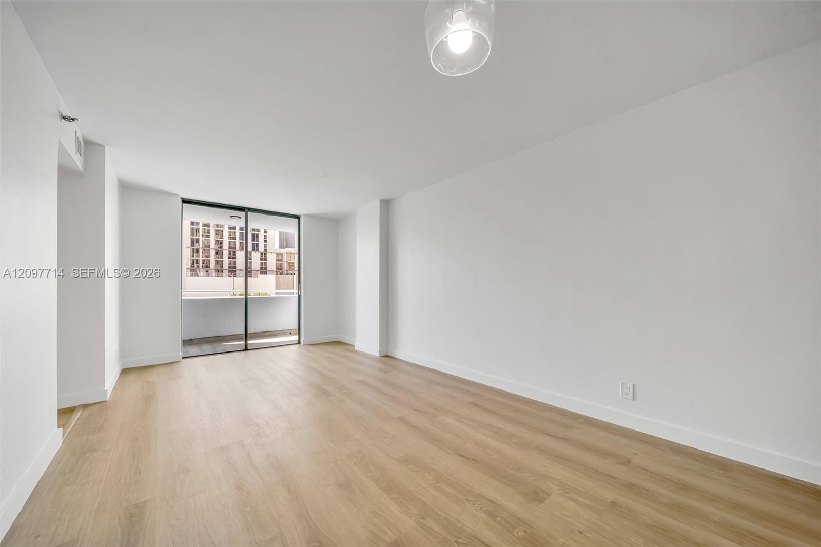 501 SW 1st St # 502, Miami FL 33130 photo 5