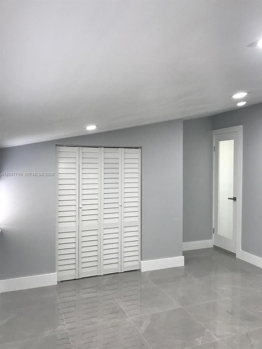 10450 SW 42nd Ter, Miami FL 33165 photo 3