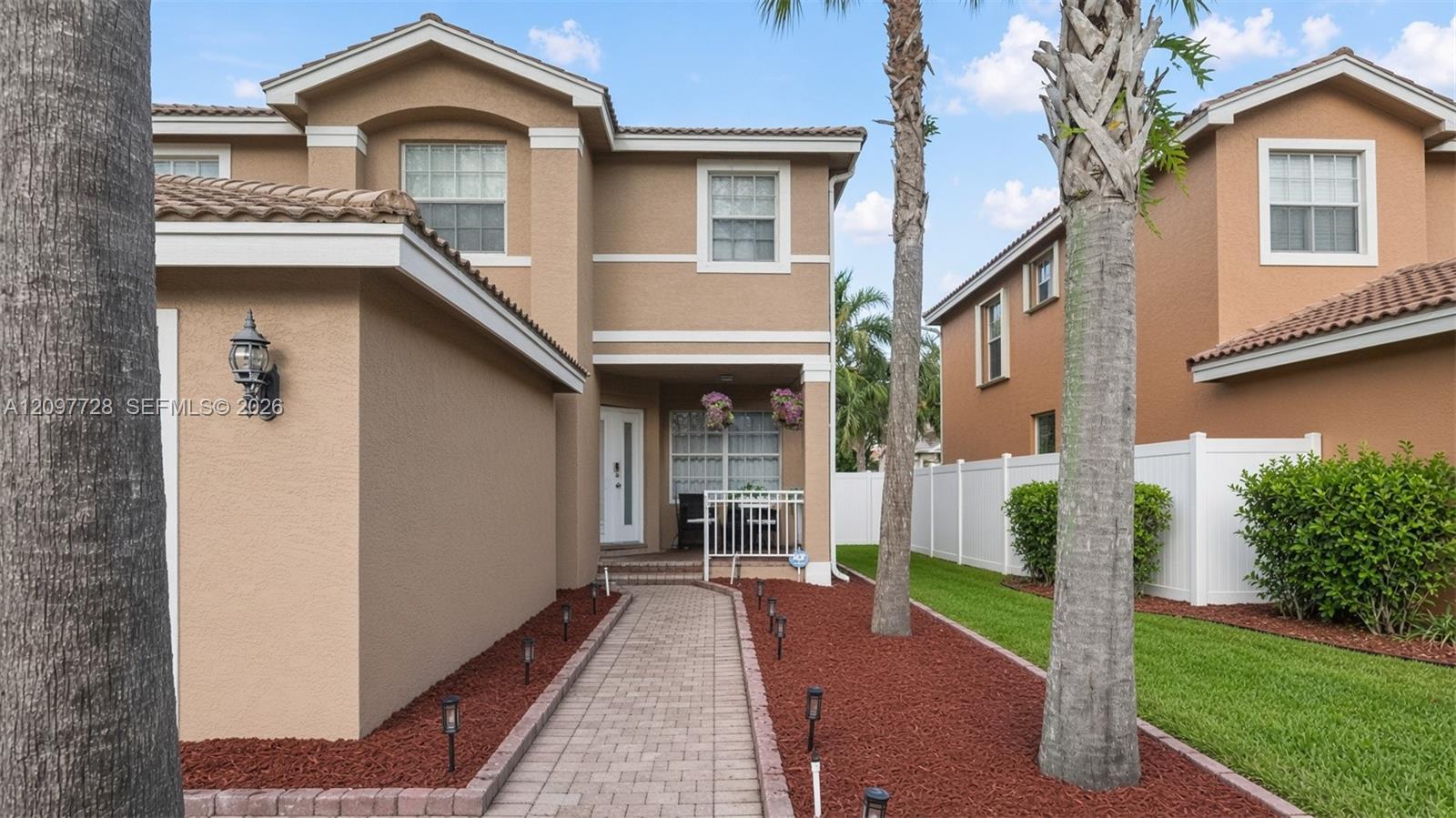 5402 W Queenship Ct, Green Acres FL 33463 photo 2