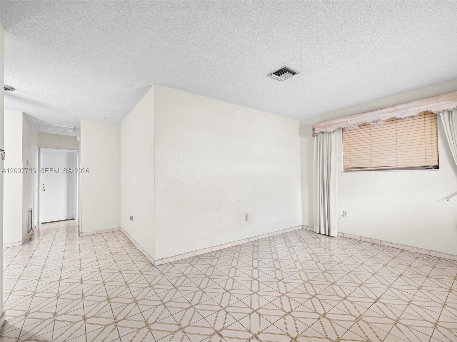 743 E 29th St, Hialeah FL 33013 photo 3