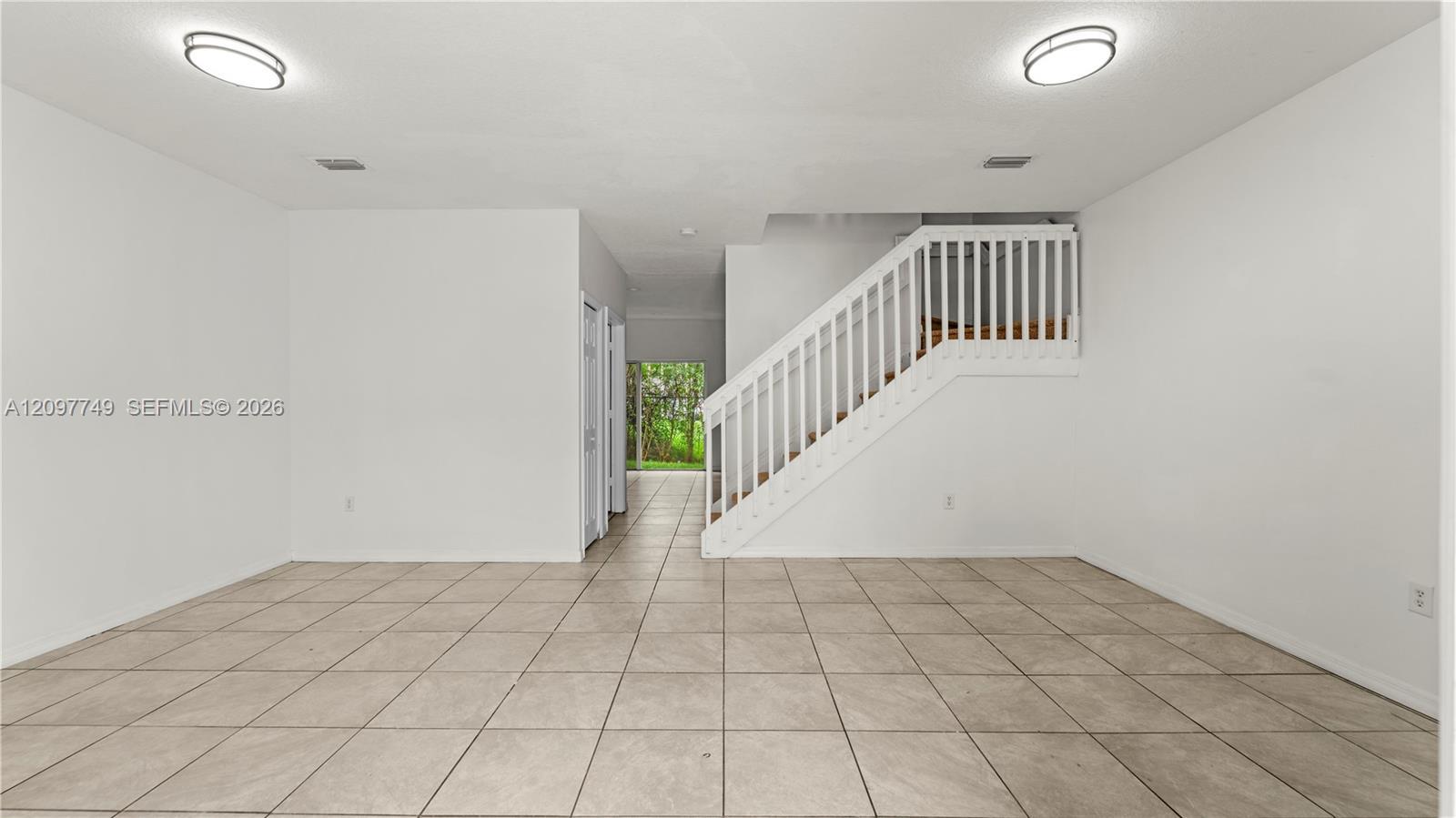 1685 SE 30th St, Homestead FL 33035 photo 2