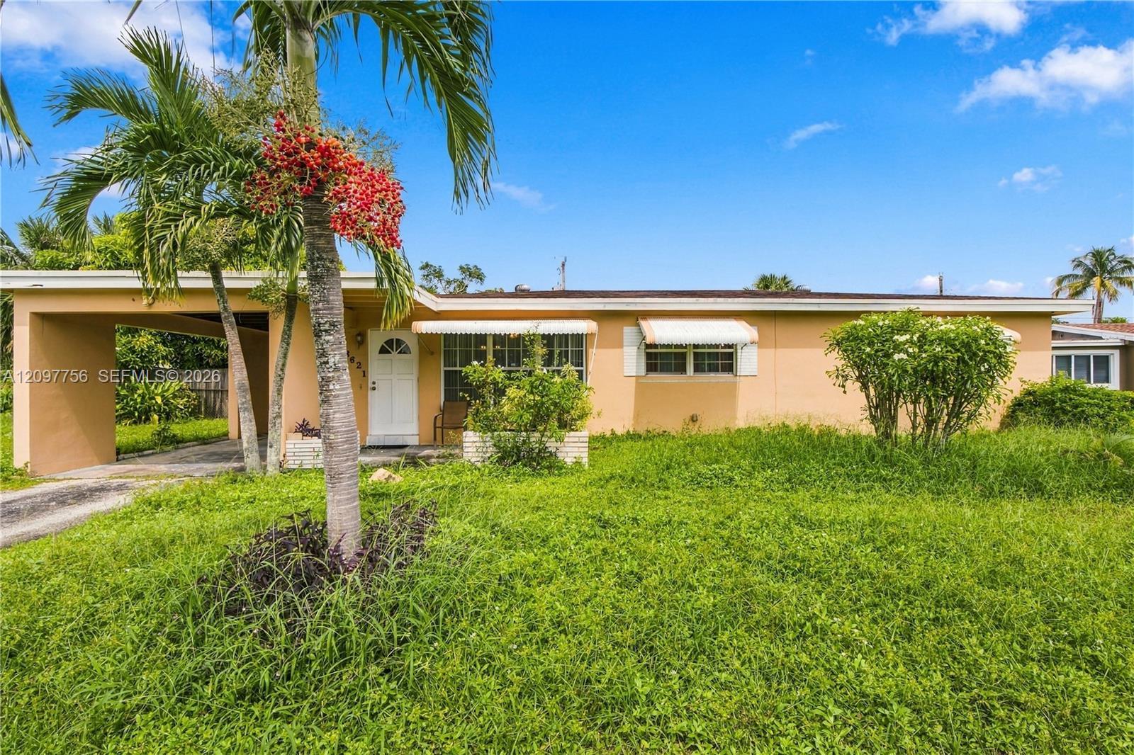 3621 SW 3rd St, Fort Lauderdale FL 33312 photo 2