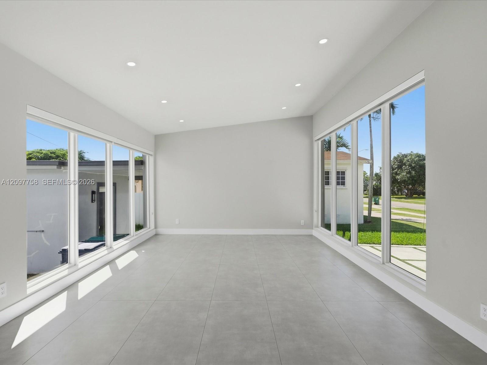 8440 SW 34th Ter, Miami FL 33155 photo 4