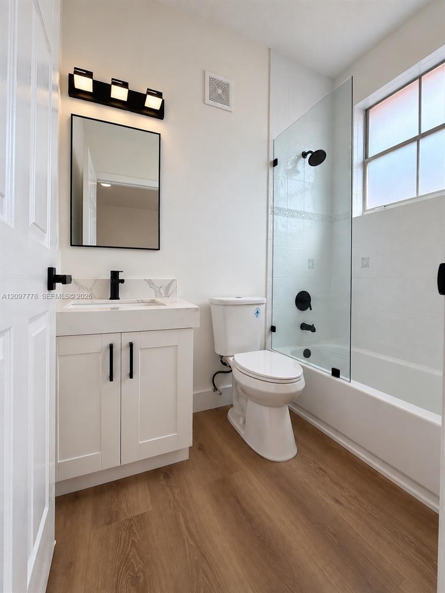 8520 NW 139th Ter # 1607, Miami Lakes FL 33016 photo 2