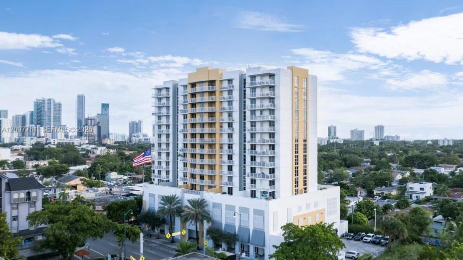 900 SW 8th St # 1503, Miami FL 33130 photo 2