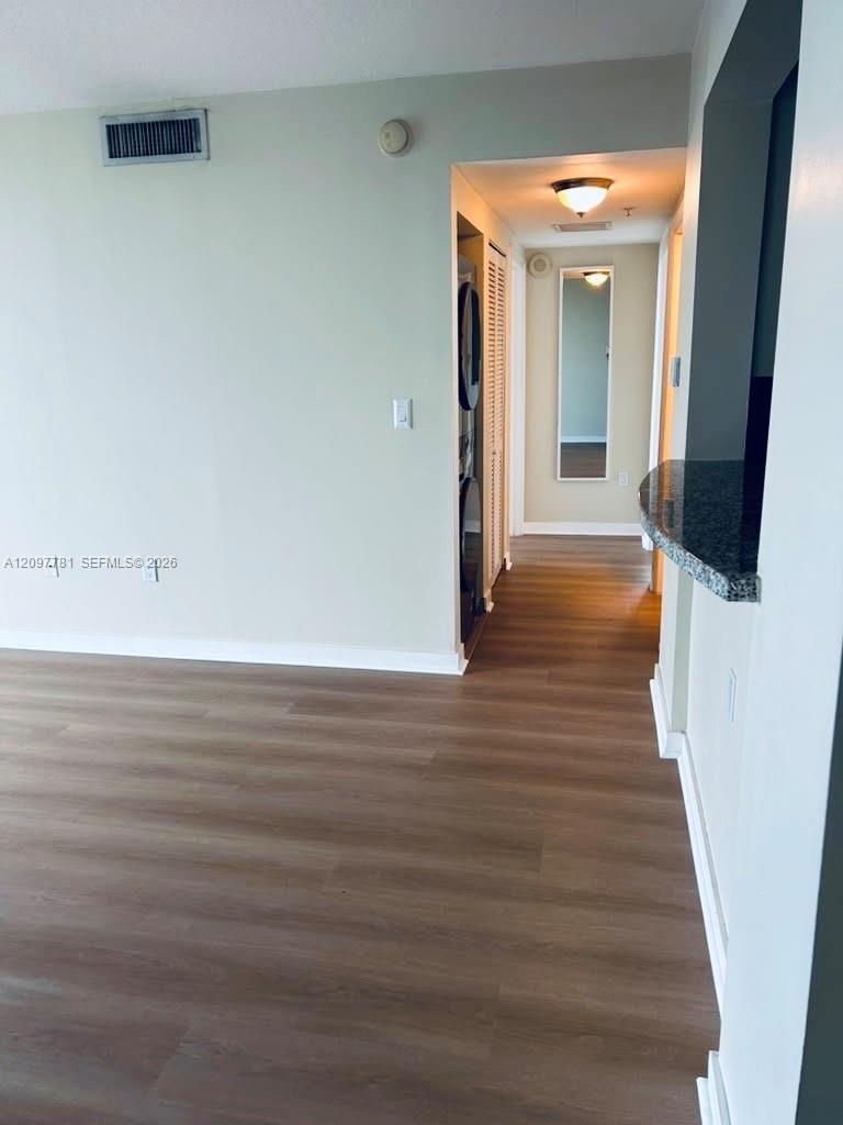 900 SW 8th St # 1503, Miami FL 33130 photo 4