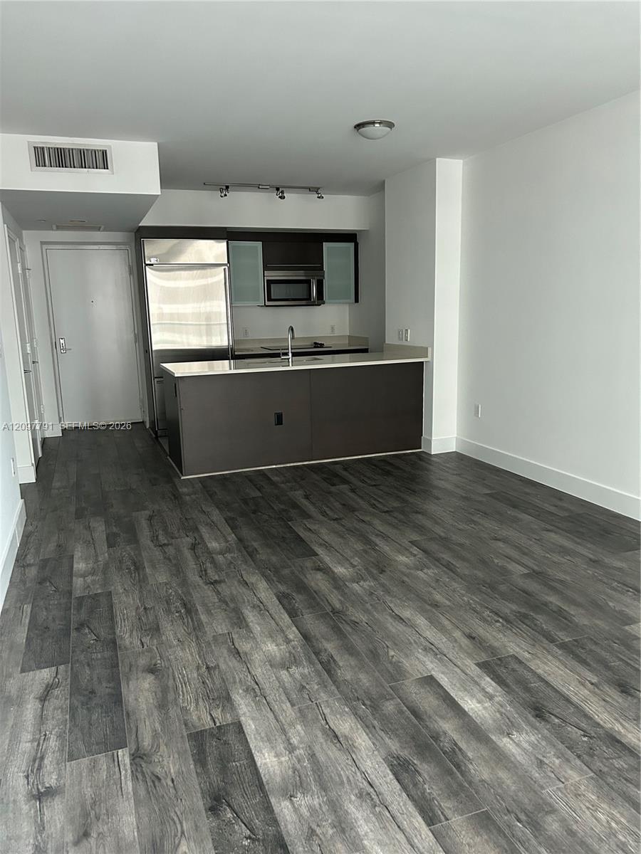 500 Brickell Ave # 2304, Miami FL 33131 photo 2
