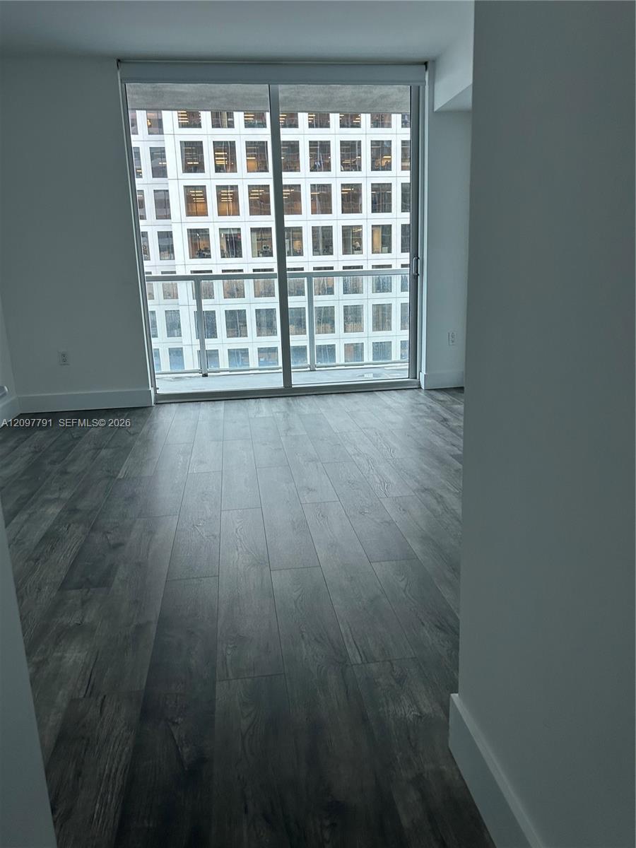 500 Brickell Ave # 2304, Miami FL 33131 photo 5