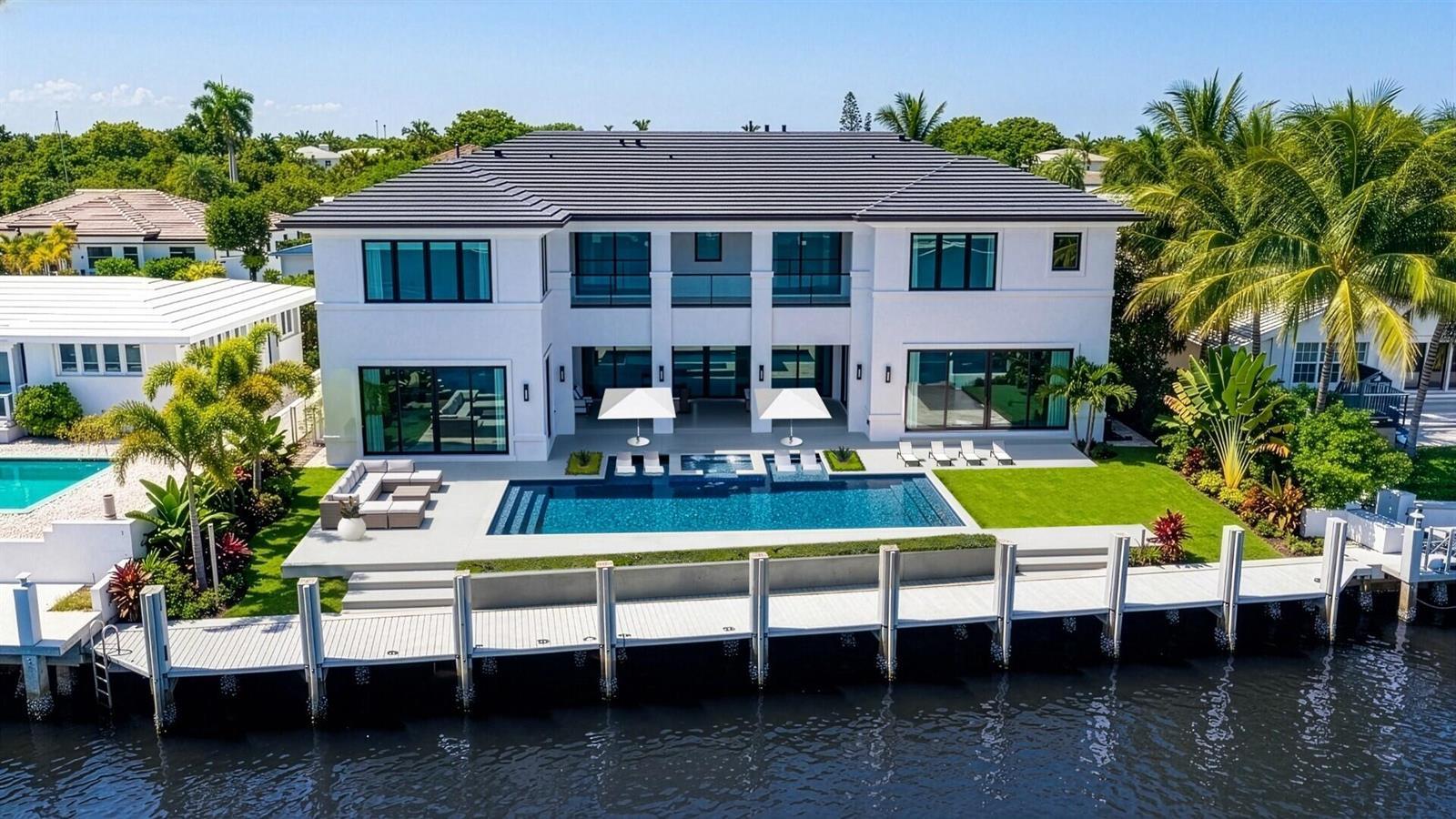 2648 NE 24TH Street, Lighthouse Point FL 33064