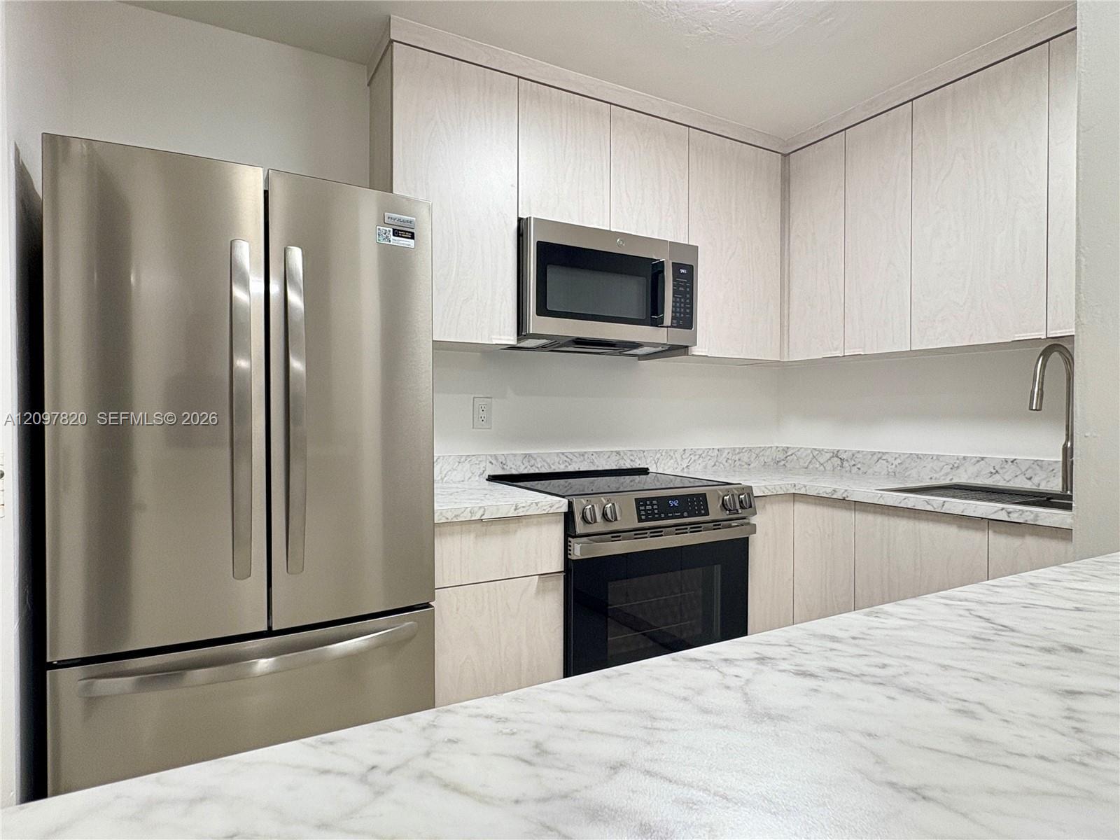 7711 SW 56th St # 208A, Miami FL 33155