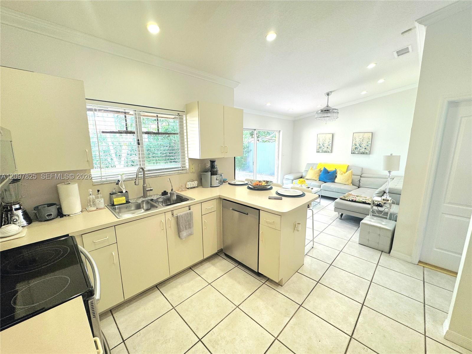 15413 SW 178th St, Miami FL 33187 photo 4