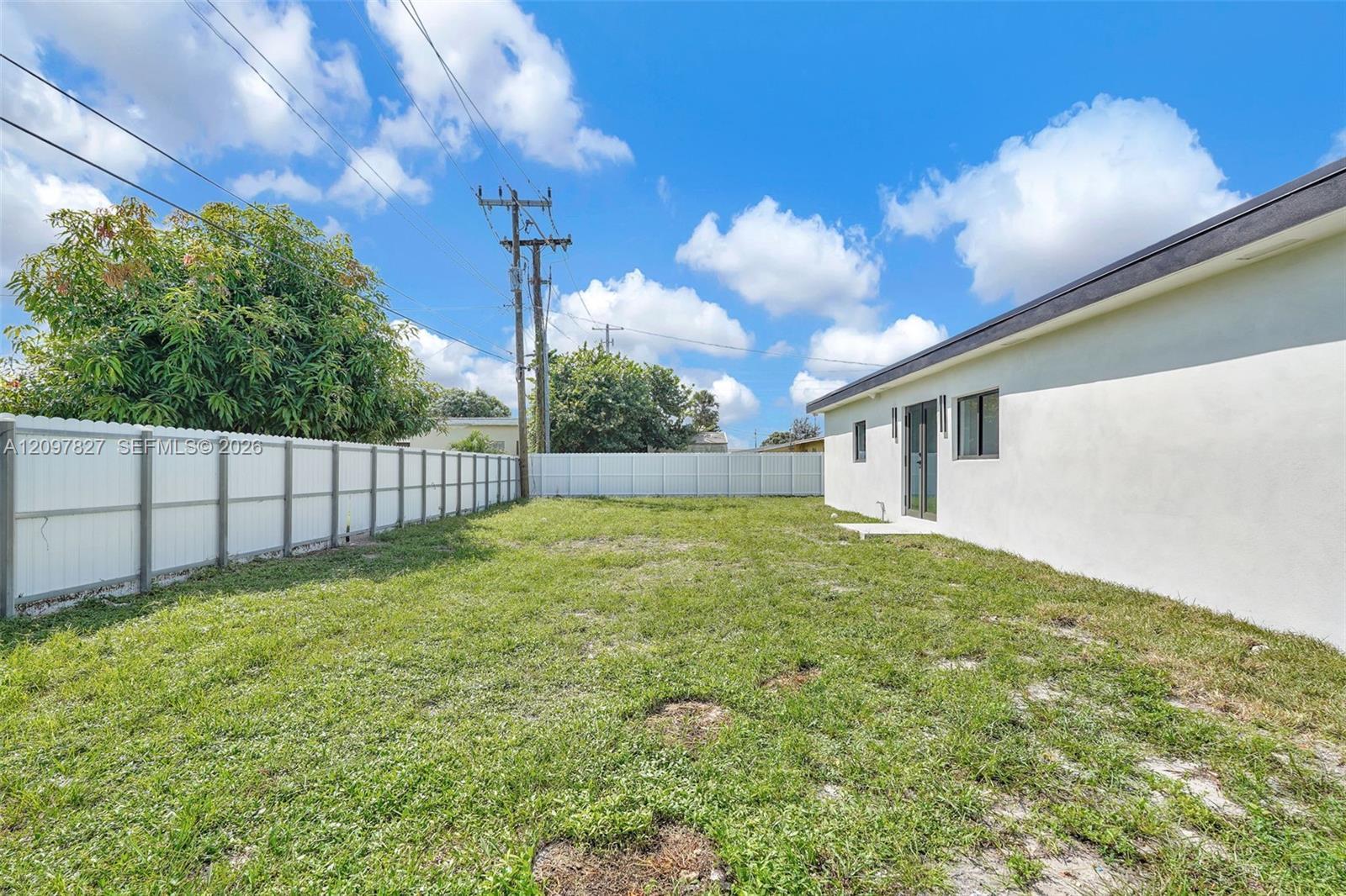 17165 NW 41st Ave, Miami Gardens FL 33055 photo 2