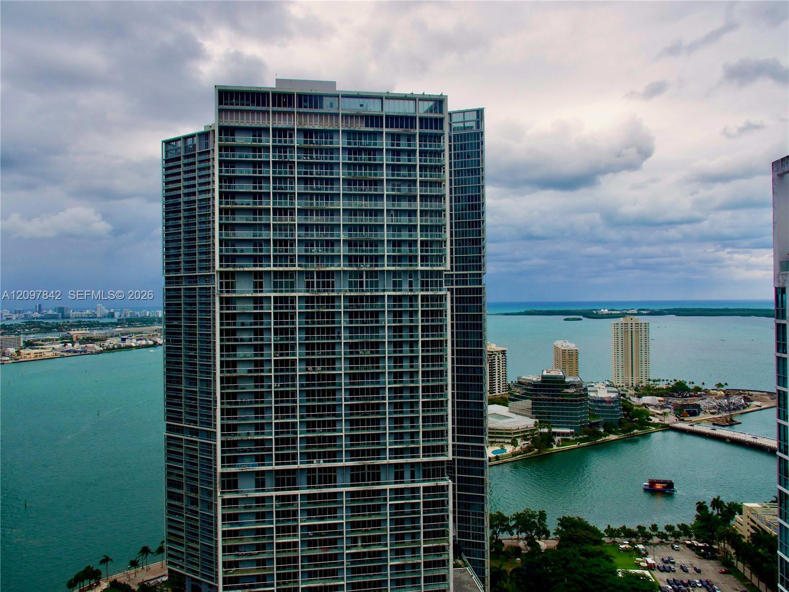 77 SE 5th Street # 4014, Miami FL 33131 photo 4