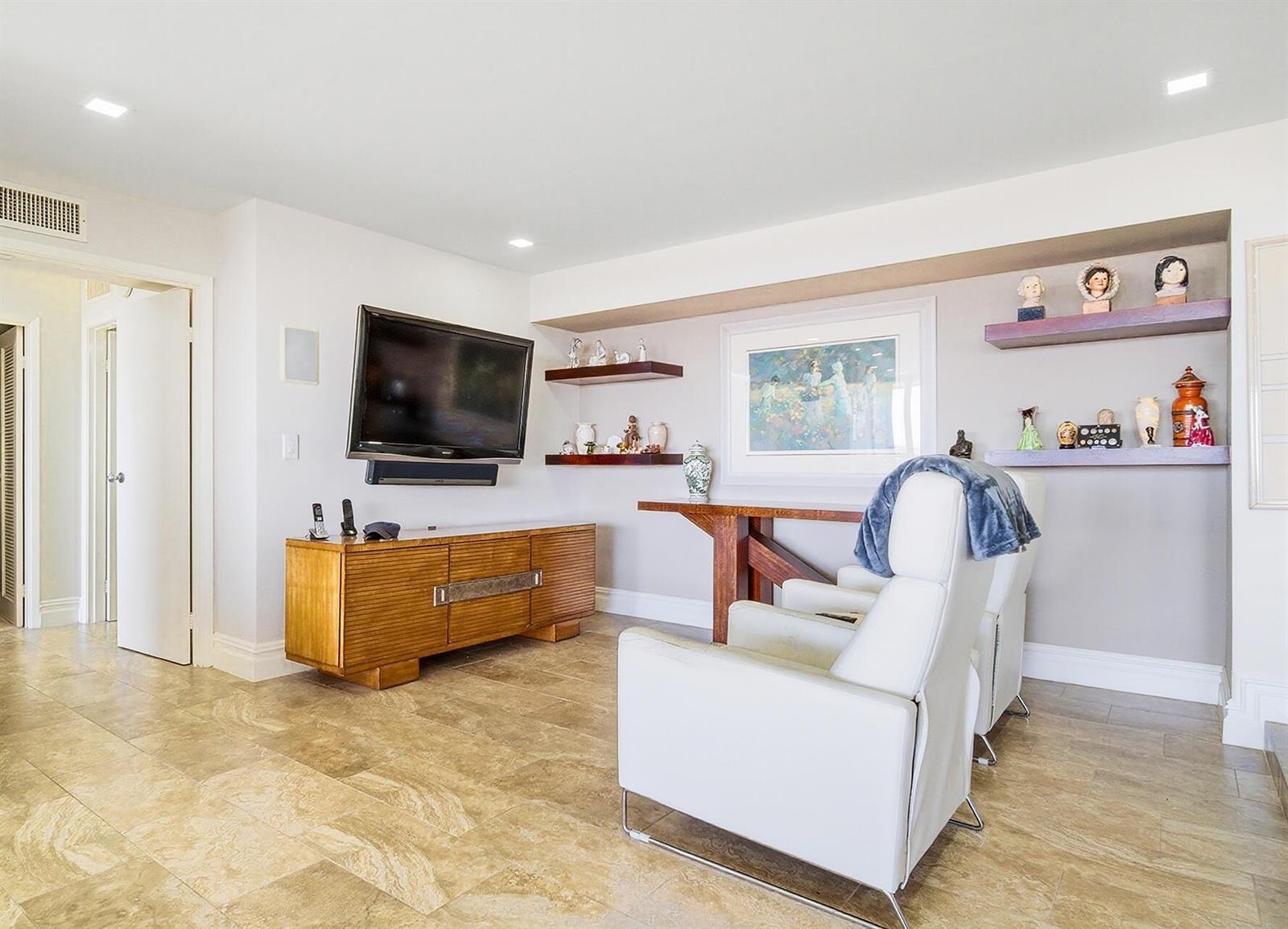 1900 Consulate Place # 1005, West Palm Beach FL 33401 photo 5