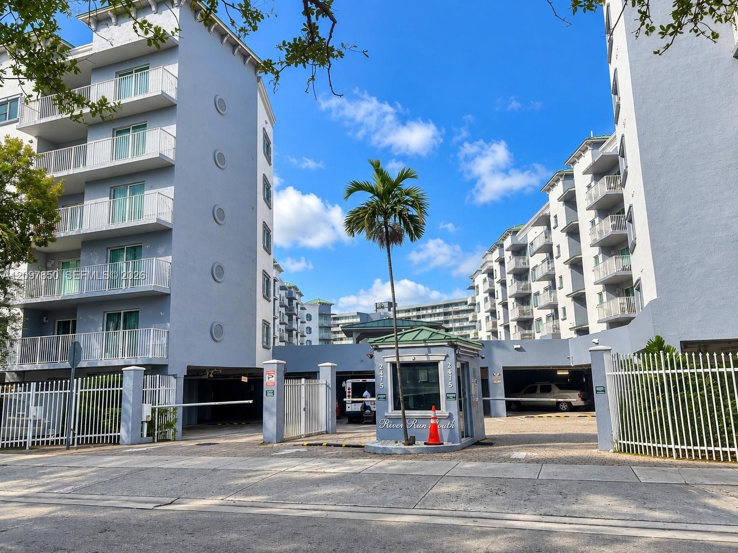 2475 NW 16th St Rd # 513, Miami FL 33125