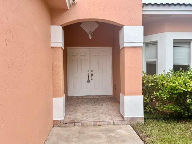 707 SE 14TH Avenue, Homestead FL 33033 photo 5