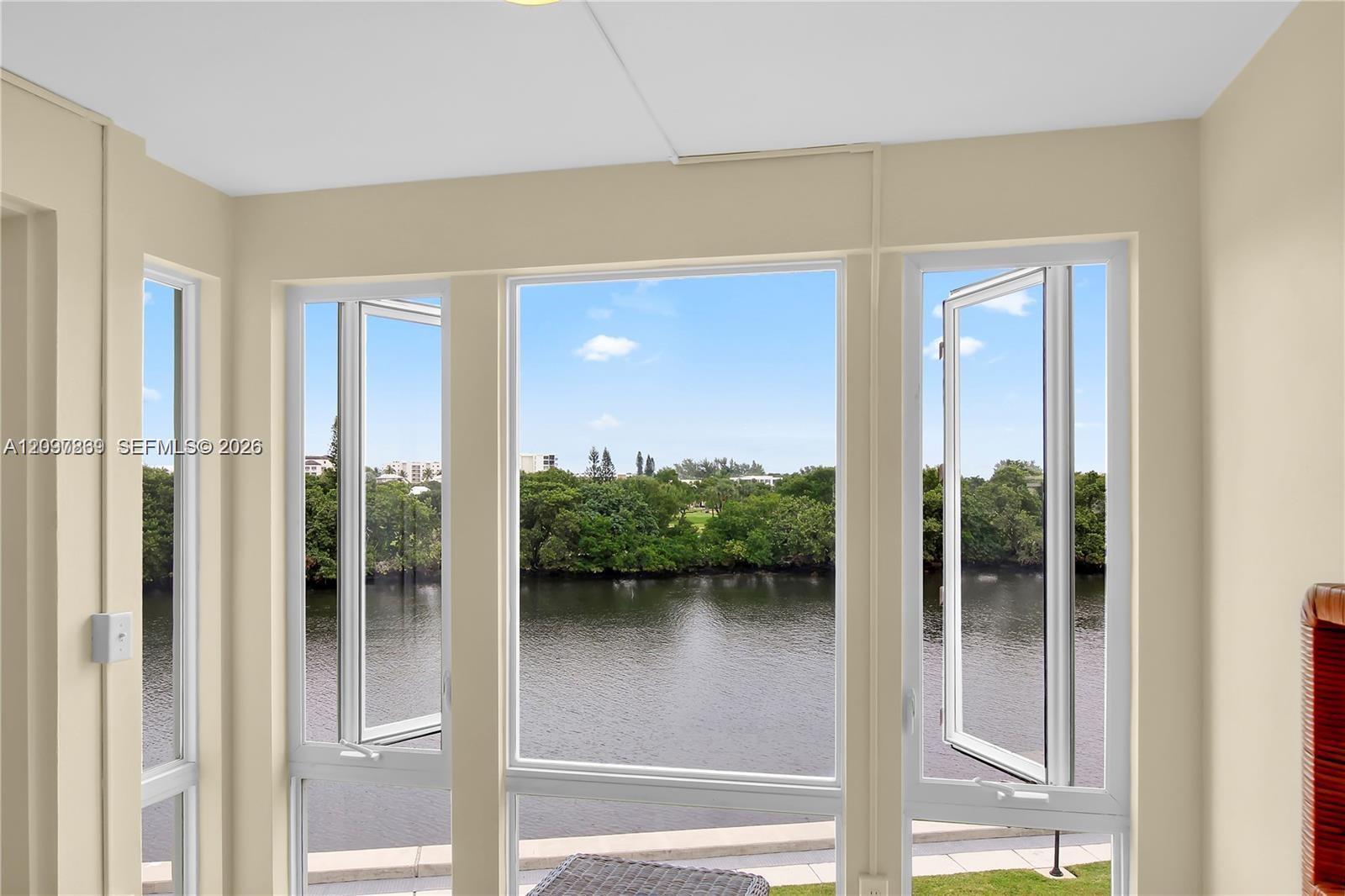 7 Colonial Club Drive # 302, Boynton Beach FL 33435 photo 4