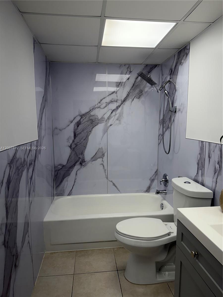 6930 Miami Gardens Dr # 103, Hialeah FL 33015 photo 4