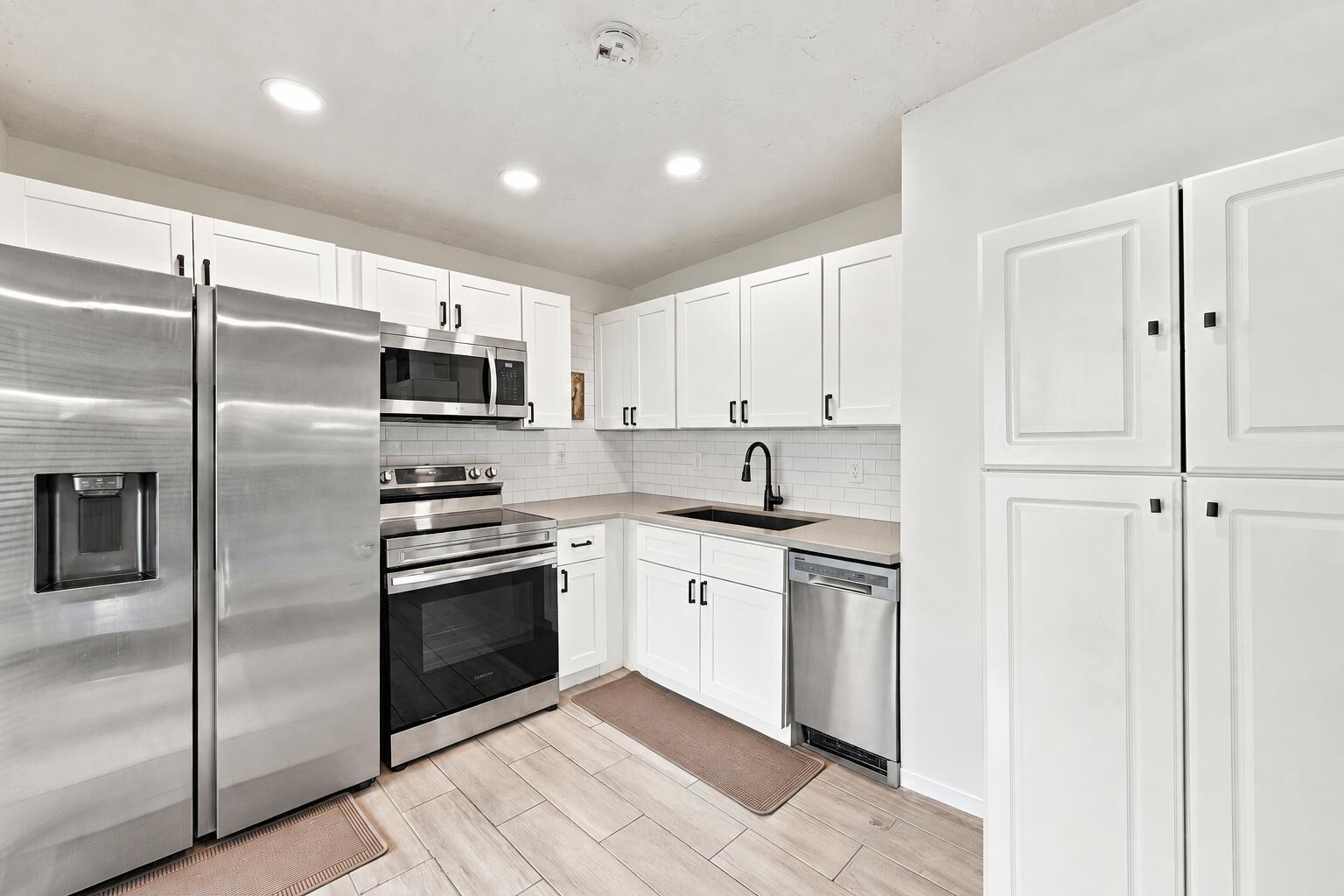 2775 NE 16TH Avenue, Pompano Beach FL 33064 photo 3