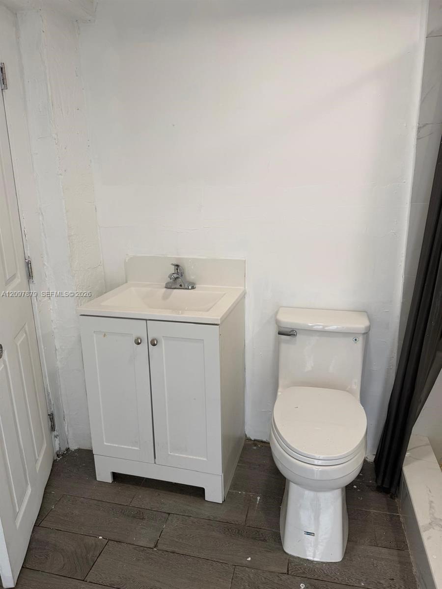 1152 NW 29th Ter, Miami FL 33127 photo 4