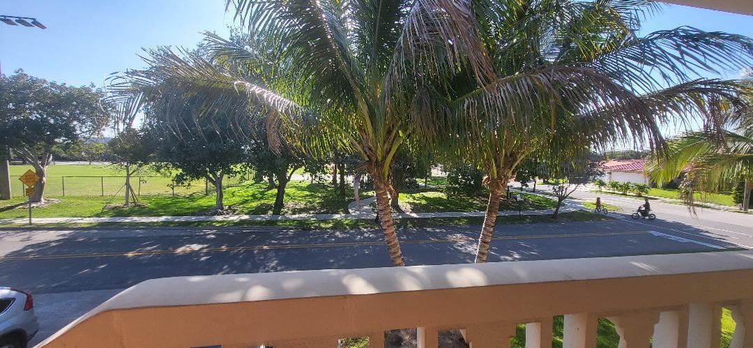 5240 NE 14TH Way # 4, Fort Lauderdale FL 33334 photo 3