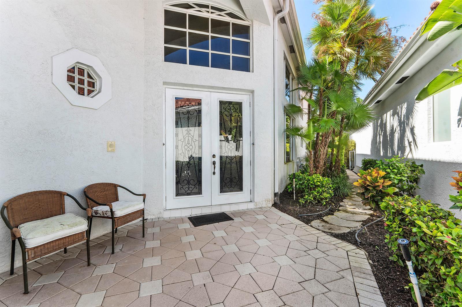 125 Windward Drive, Palm Beach Gardens FL 33418 photo 2