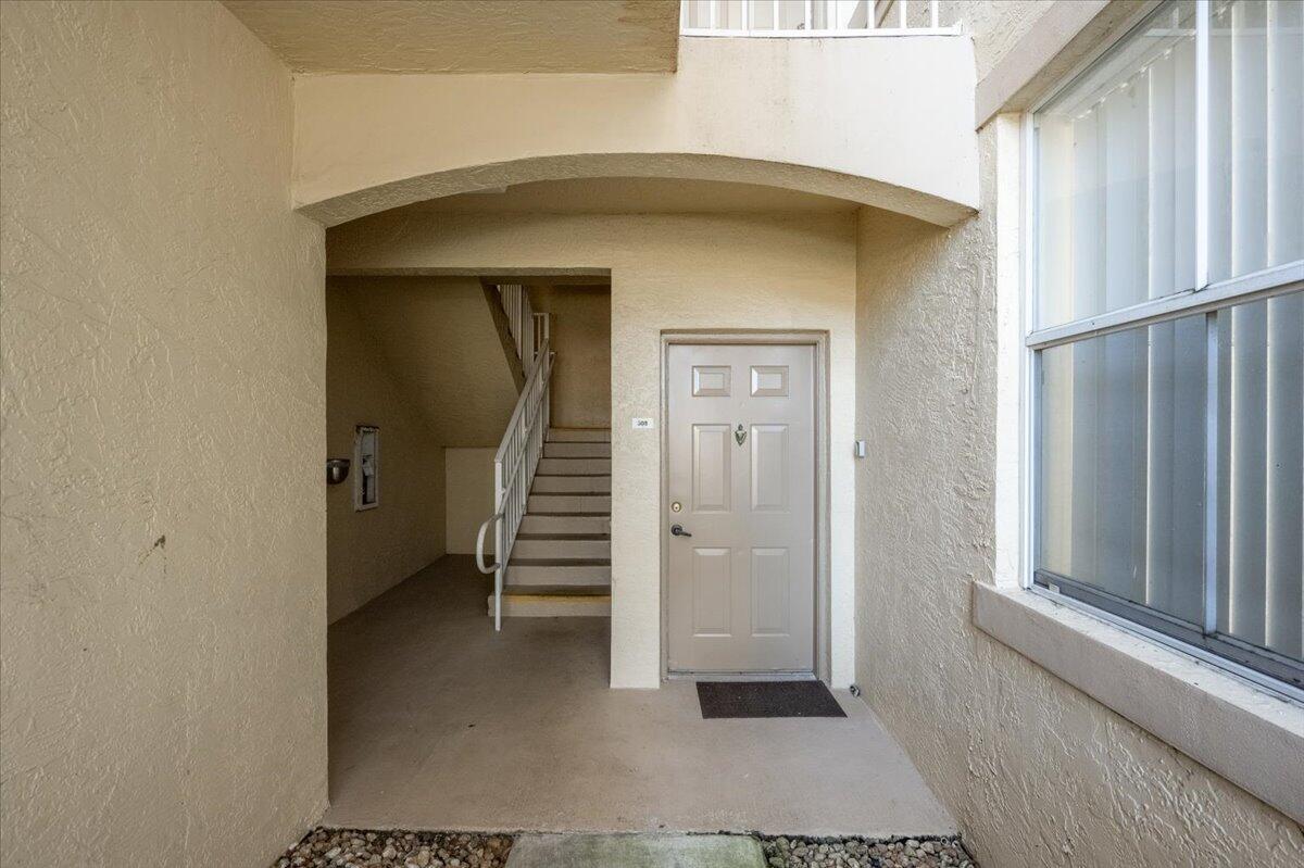2060 GREENVIEW SHORES Boulevard # 308, Wellington FL 33414 photo 3