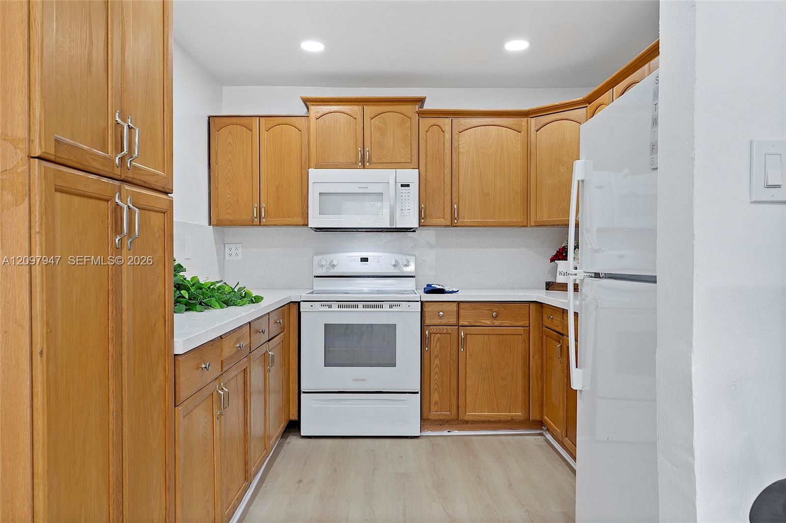 6103 Monroe St, Hollywood FL 33023 photo 5
