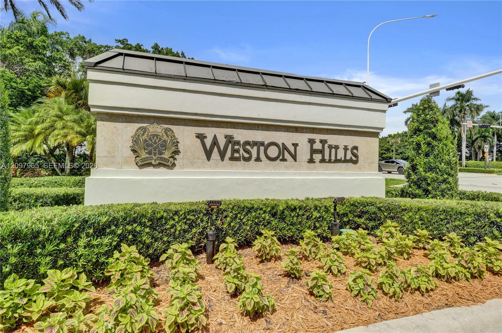 2649 Miller Ct, Weston FL 33332 photo 2