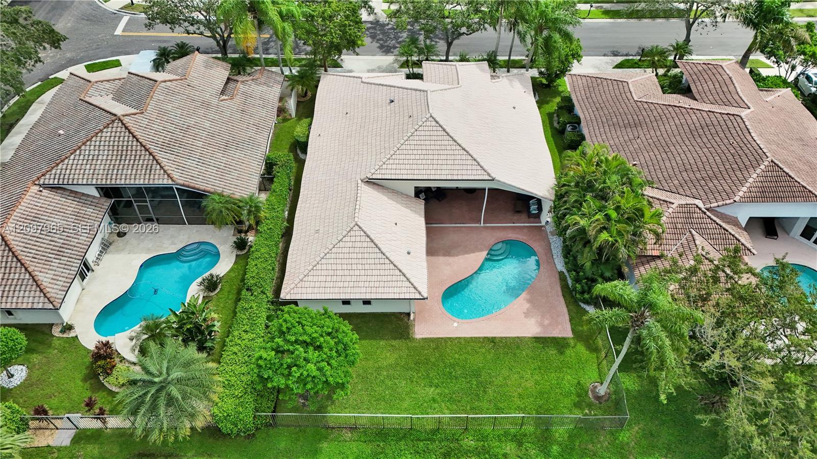 2649 Miller Ct, Weston FL 33332 photo 3