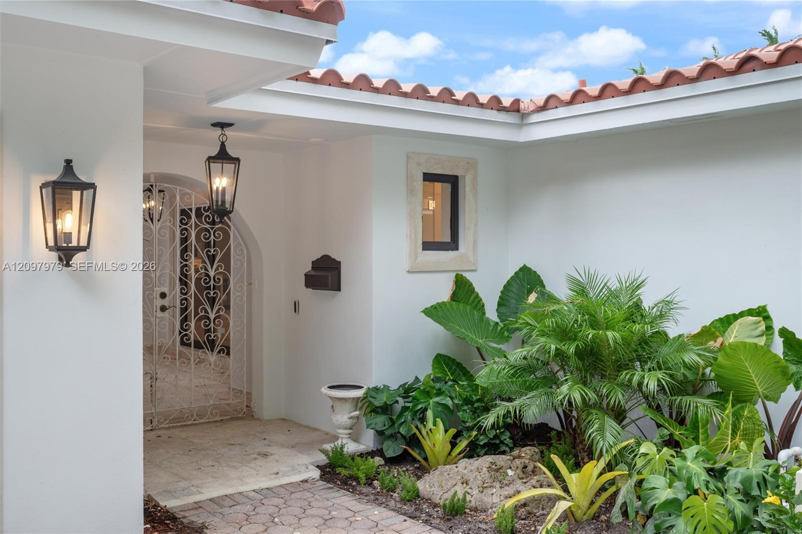 1320 Alhambra Cir, Coral Gables FL 33134 photo 3