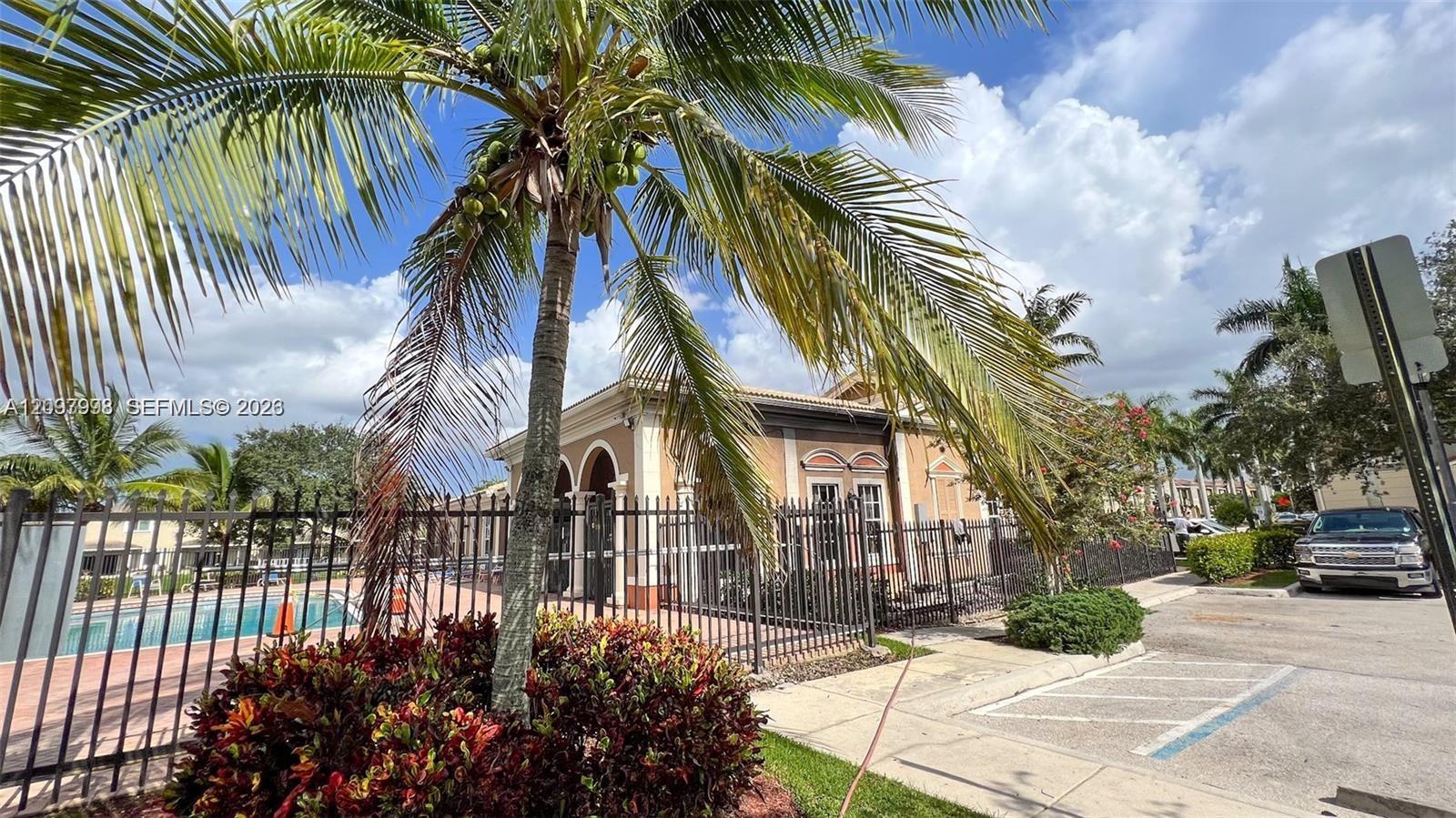 8974 Lancaster St, Tamarac FL 33321 photo 2