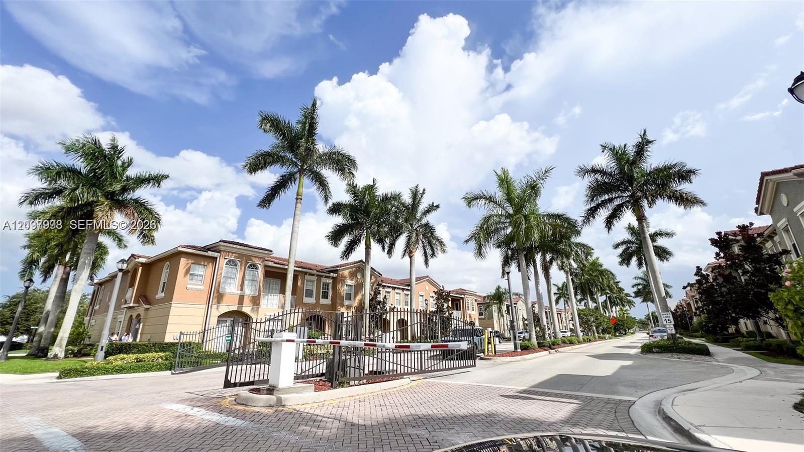 8974 Lancaster St, Tamarac FL 33321 photo 3