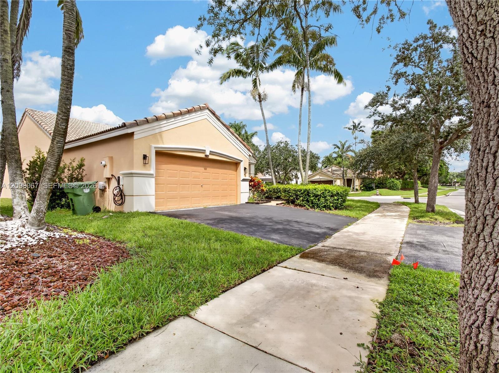 1509 Sunset Way, Weston FL 33327 photo 3