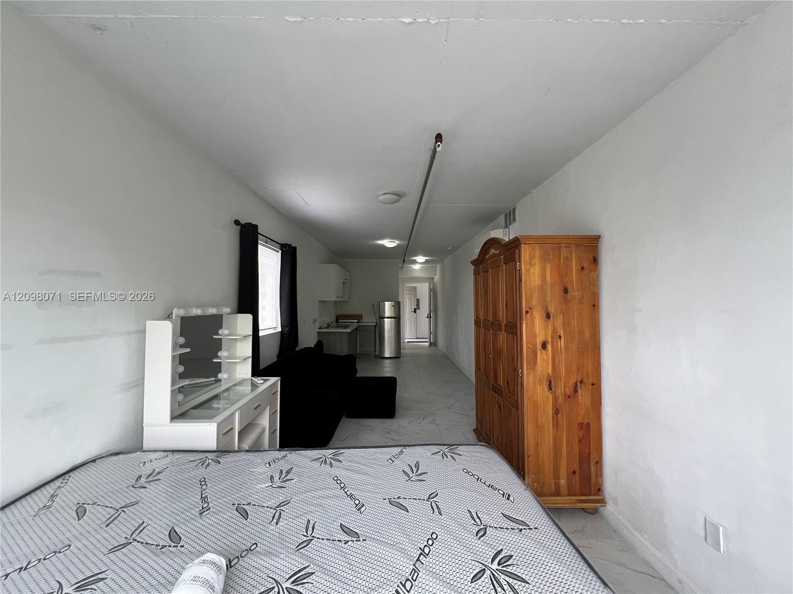 542 SW 3rd St # F1, Miami FL 33130 photo 5