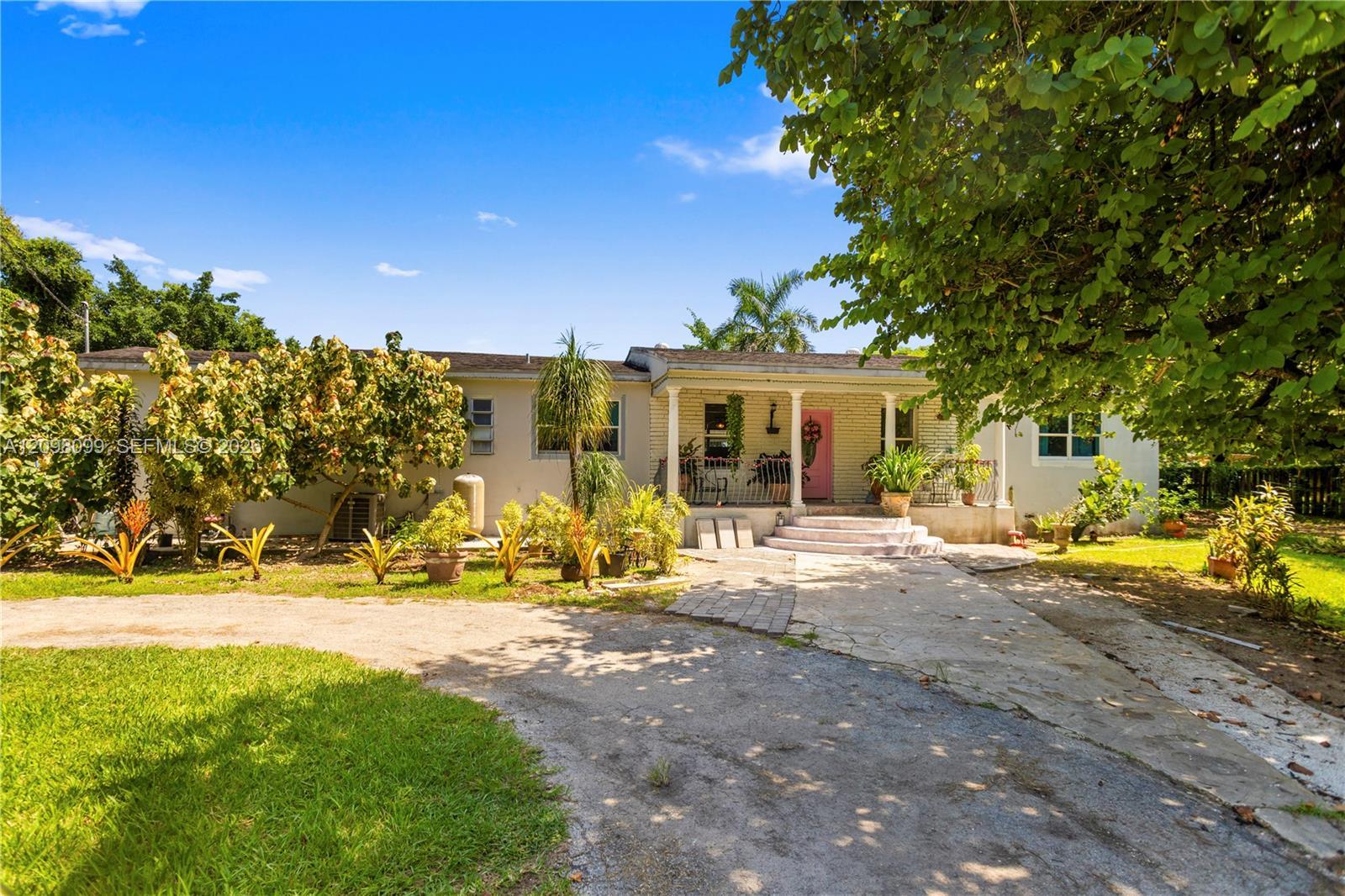 23825 SW 142nd Ave, Homestead FL 33032