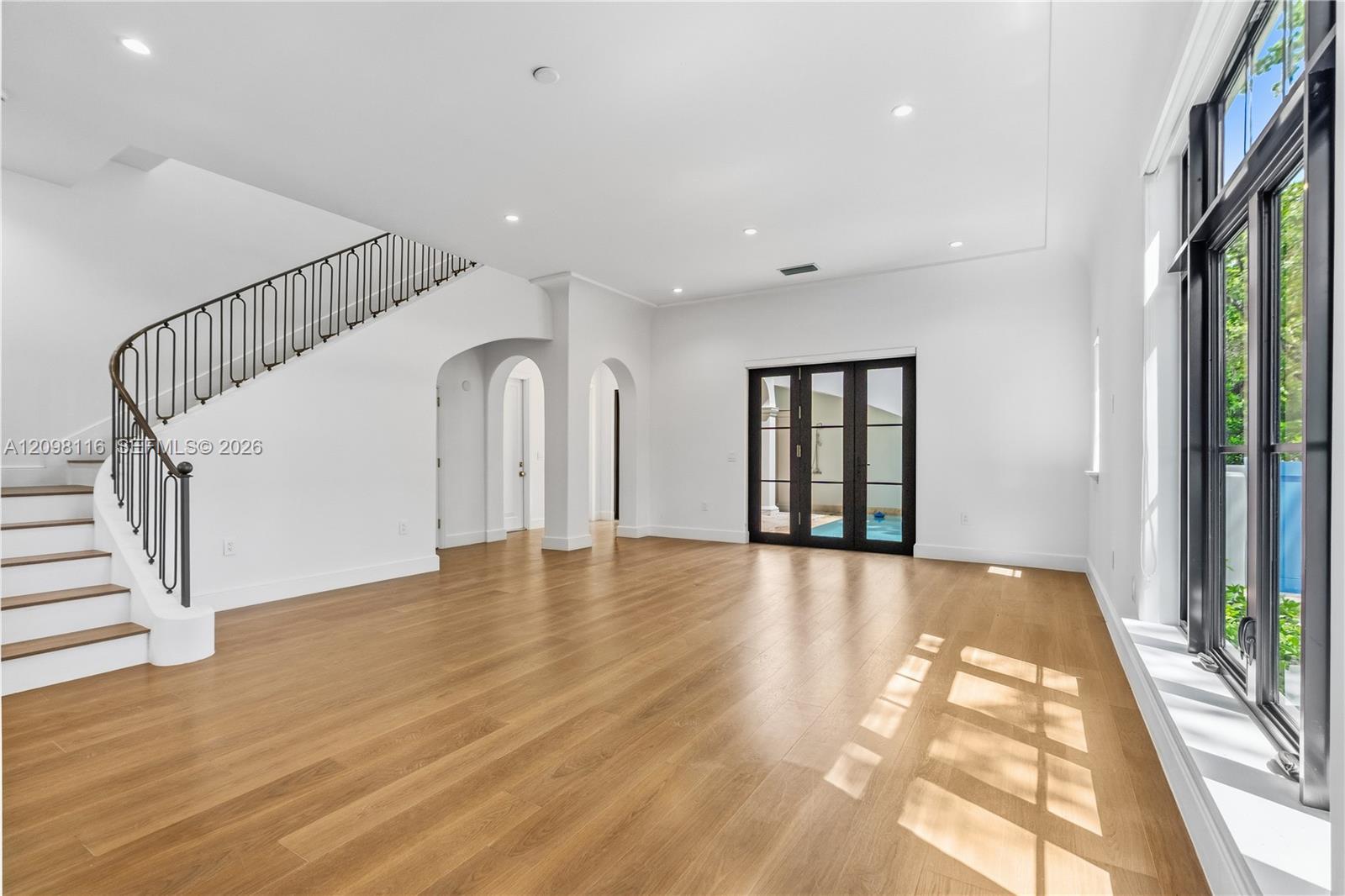 555 Santander Avenue # V4, Coral Gables FL 33134 photo 2