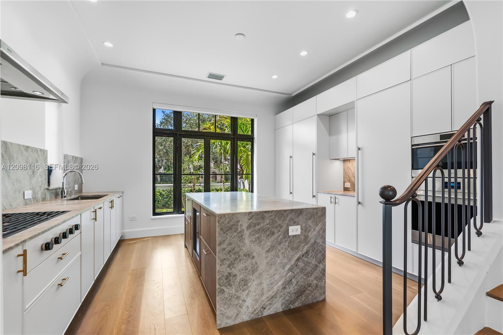 555 Santander Avenue # V4, Coral Gables FL 33134 photo 3
