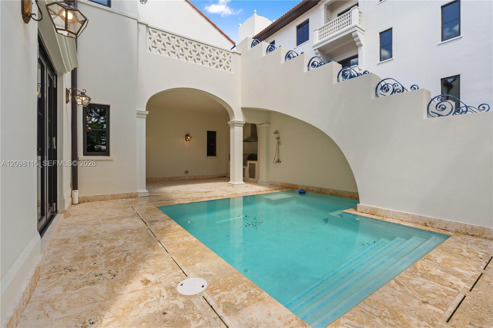 555 Santander Avenue # V4, Coral Gables FL 33134 photo 5