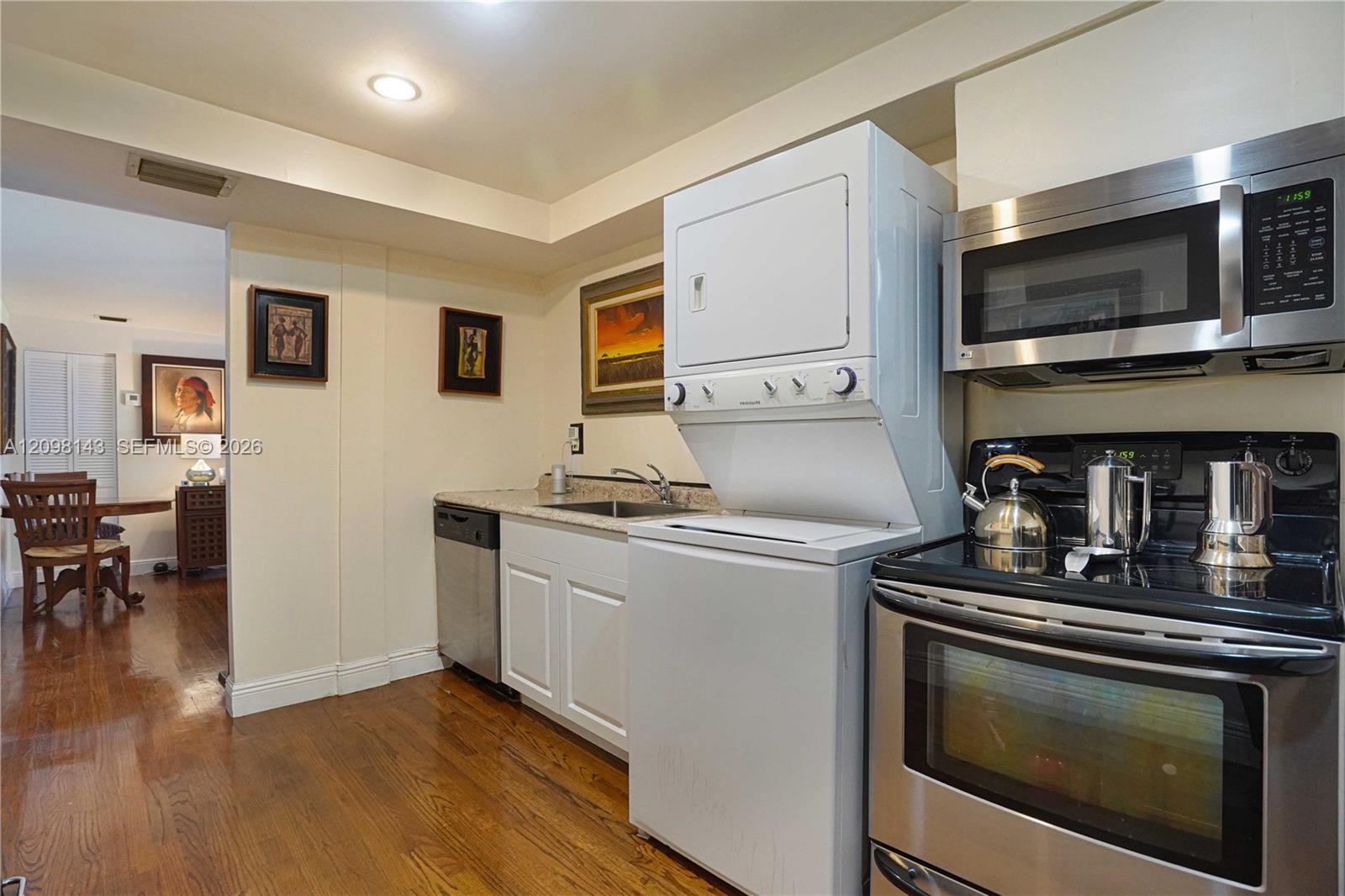 1051 Meridian Ave # 1K, Miami Beach FL 33139 photo 4