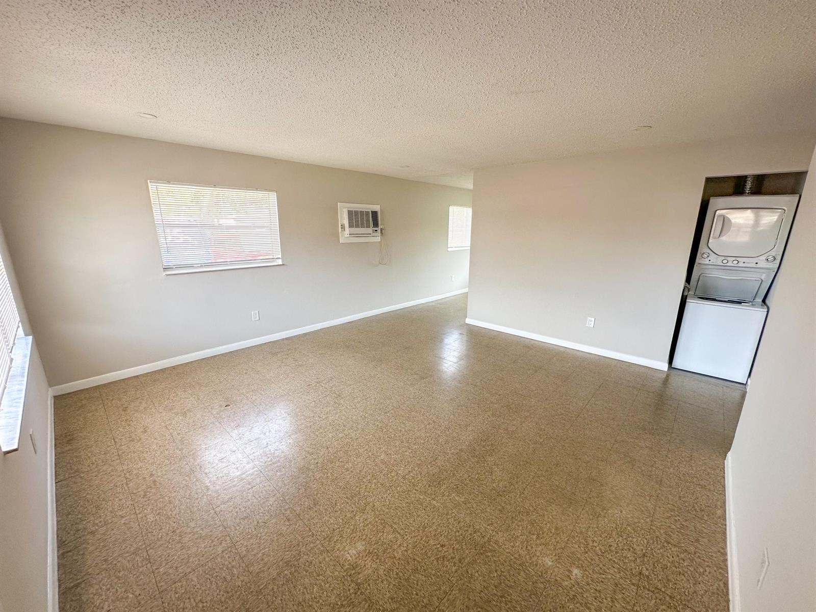 3451 Hi St, Lake Worth FL 33461 photo 2