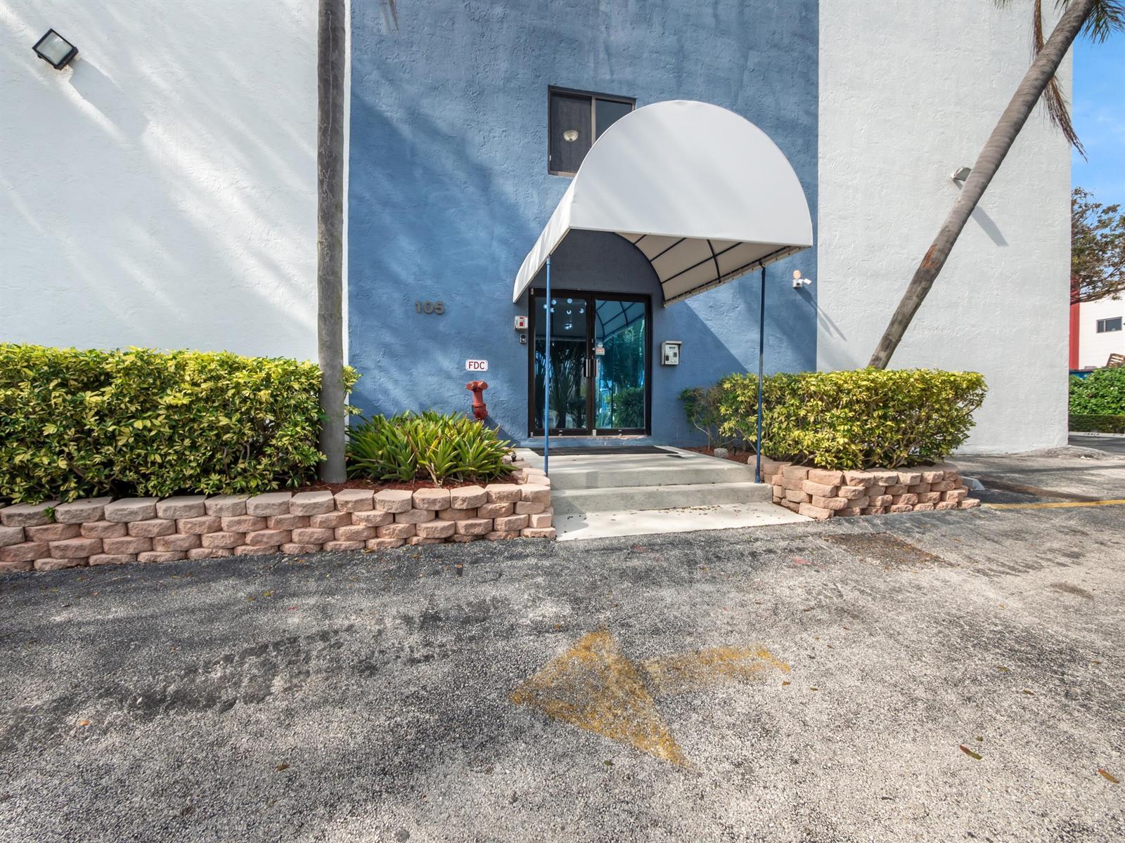 105 S RIVERSIDE Drive # 304, Pompano Beach FL 33062 photo 2
