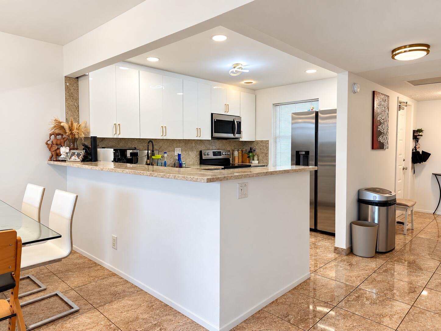 4000 Cypress Grove Way Apt 410, Pompano Beach FL 33069