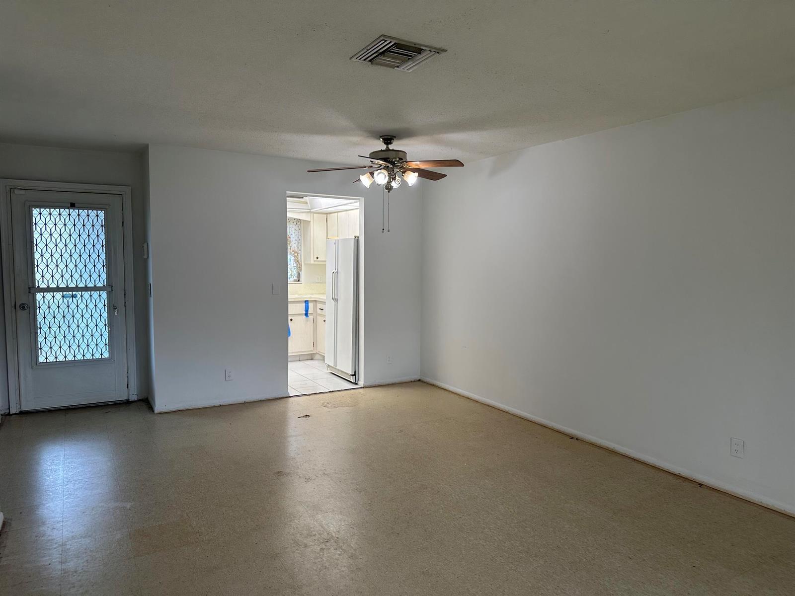 2751 Ashley Drive E # D, West Palm Beach FL 33415 photo 4